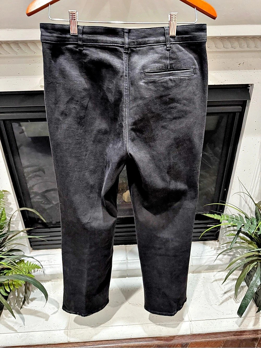 J. McLaughlin Emmie High Rise Front Seam Black Straight Jeans - Picture 7 of 8